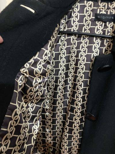Abrigo negro elegante - miniatura 2