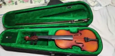 Violín con estuche y arco - miniatura 1