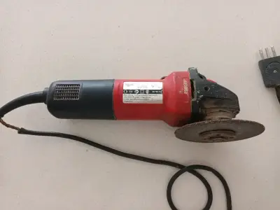 Esmeril angular eléctrico usado - miniatura 1