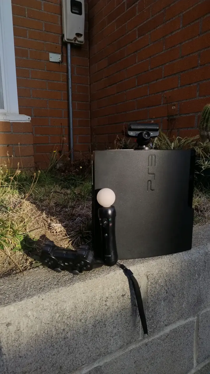 PlayStation 3 Super Slim - 1