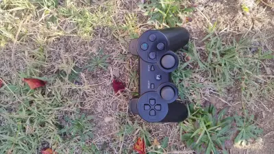 PlayStation 3 Super Slim - miniatura 3