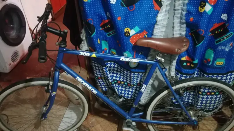 Bicicleta MTB azul - 2