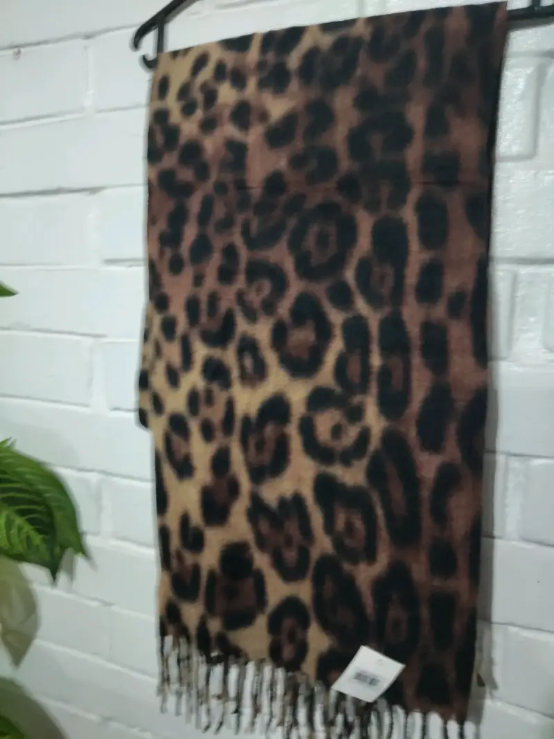 Bufanda estilo animal print - 1