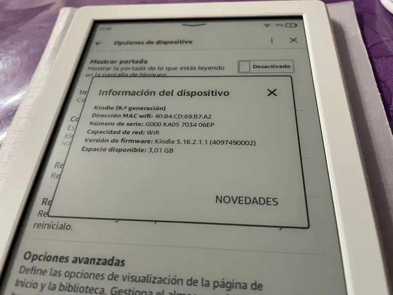 Kindle 8va gen E-reader blanco Amazon con cable - 4