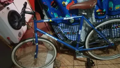 Bicicleta azul rodada 300 - miniatura 2
