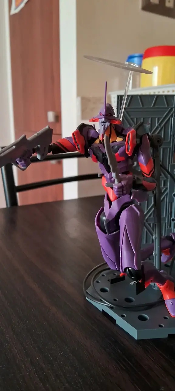 Figura modelkit Eva Unidad 01 - 2