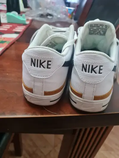 Zapatillas blancas Nike - miniatura 1