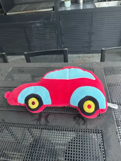 Almohada infantil auto rojo y azul - miniatura 1