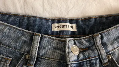 Shorts/Bermudas jeans rotos azul - miniatura 2