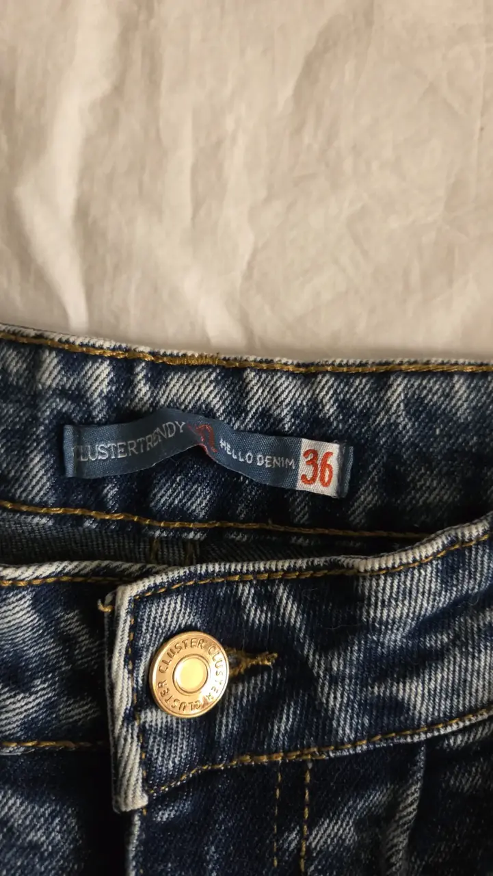 Jeans azul clásico para mujer - 2