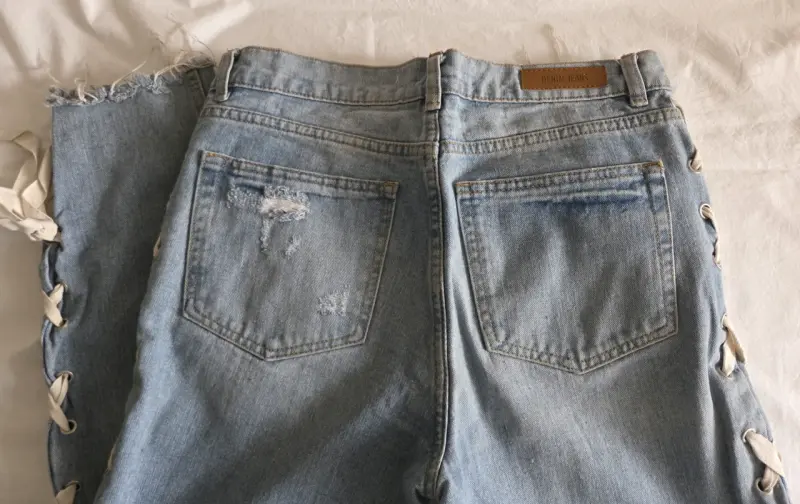 Jeans azules con cintas laterales - 3