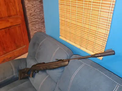 RIFLE UMAREX OCTANE ELITE CAL. 5,5 cómo nuevo - miniatura 5