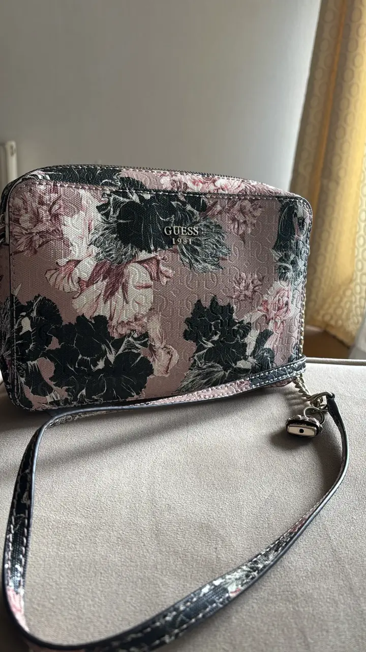 Cartera Guess 1981 estampado floral - 1