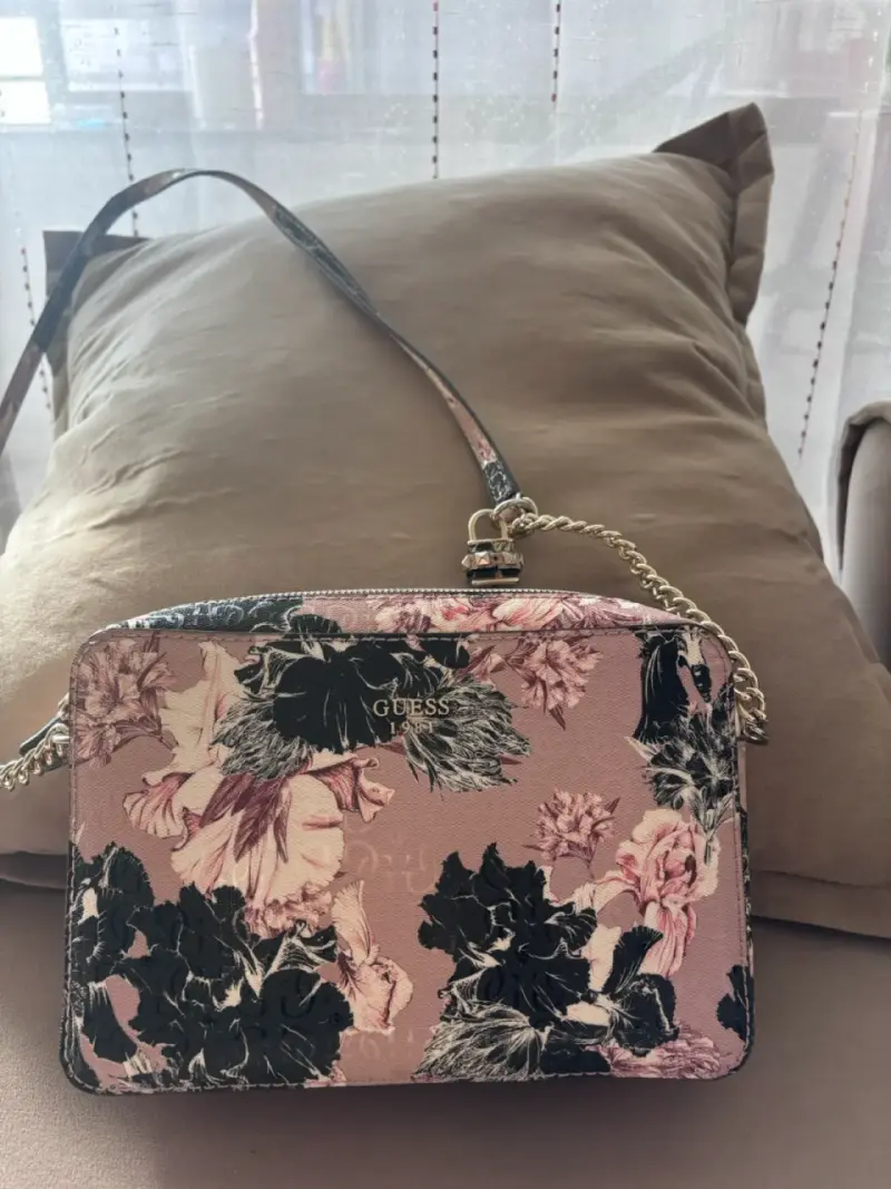 Cartera Guess 1981 estampado floral - 3