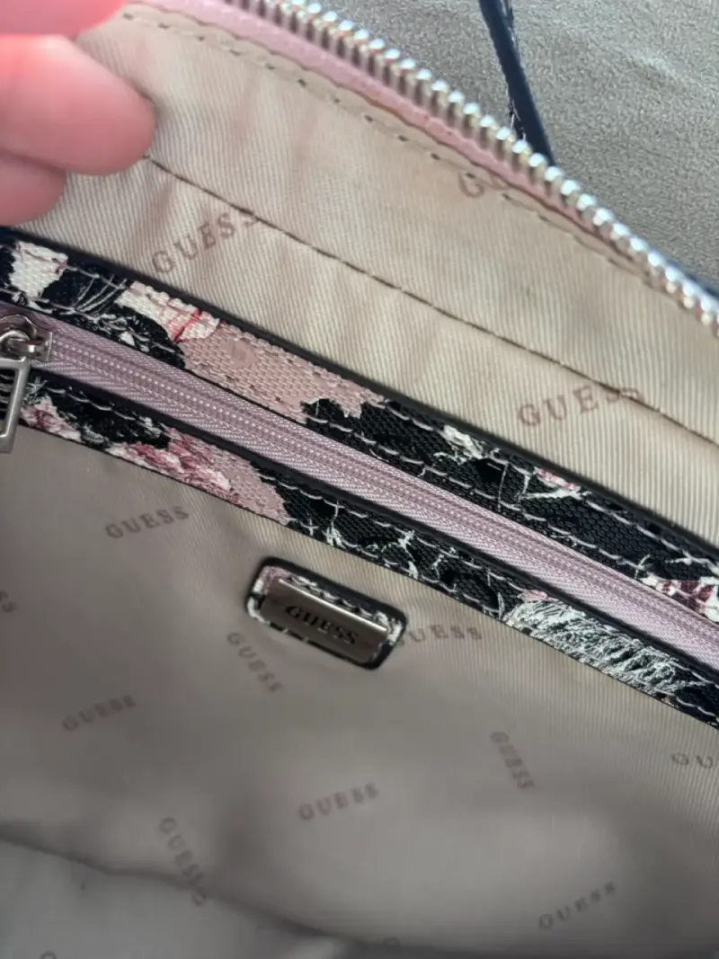 Cartera Guess 1981 estampado floral - 4