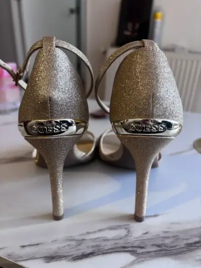 Tacones  Guess - miniatura 2