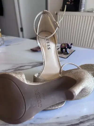 Tacones  Guess - miniatura 4