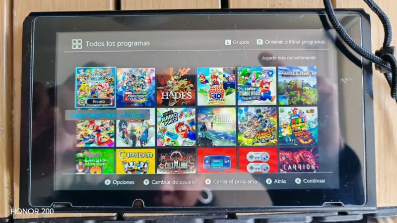 Consola Nintendo Switch con accesorios - 2