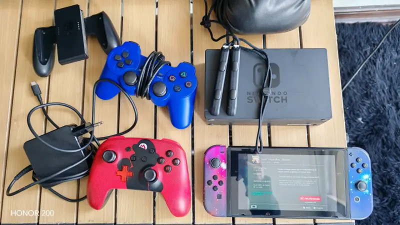 Consola Nintendo Switch con accesorios - 3