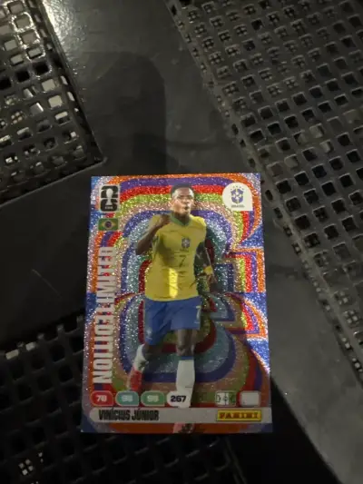 Carta coleccionable Vinícius Jr. - miniatura 1