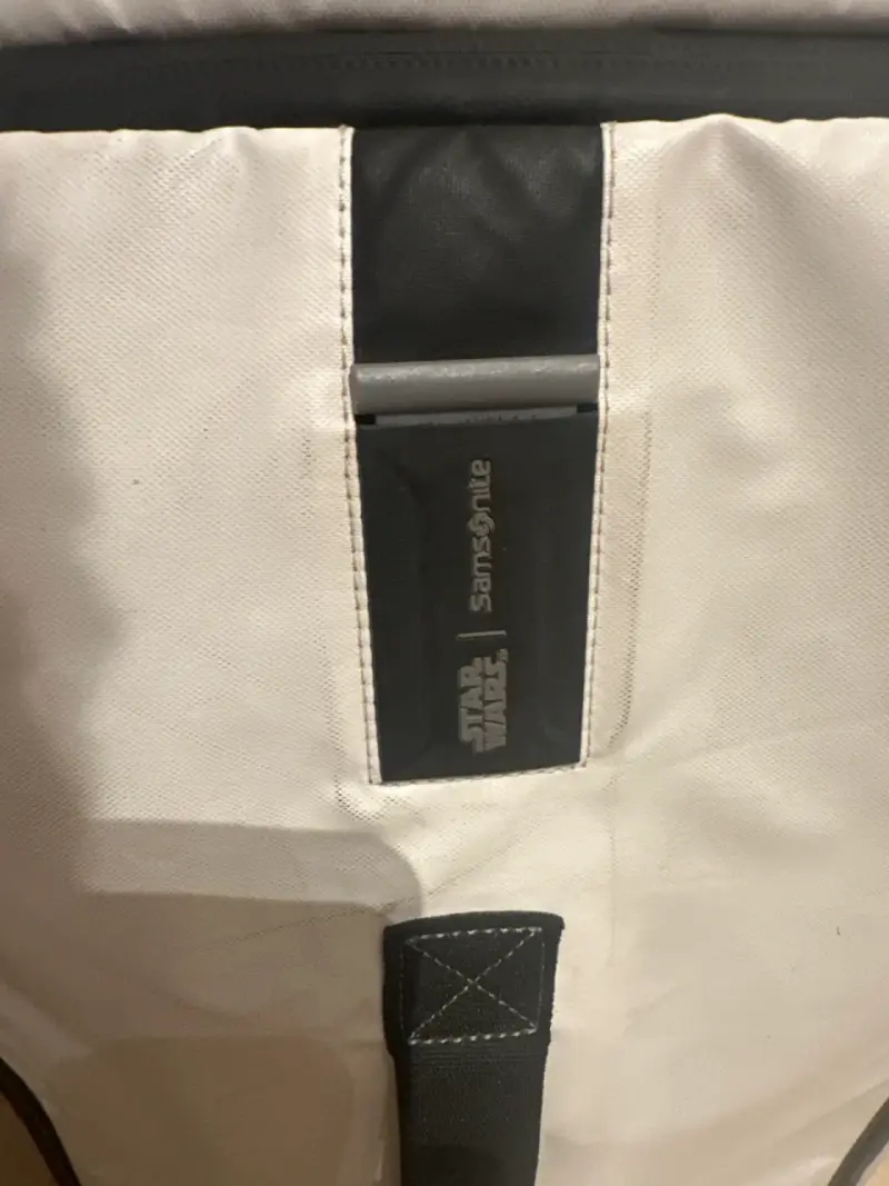 Maleta Samsonite blanca con ruedas - 2