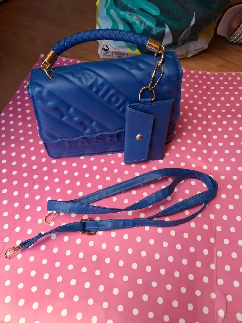 Cartera marrón con pañuelo decorativo - 5