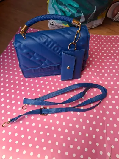 Cartera marrón con pañuelo decorativo - miniatura 5