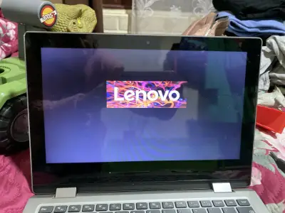 2 Laptop Lenovo Yoga gris - miniatura 4