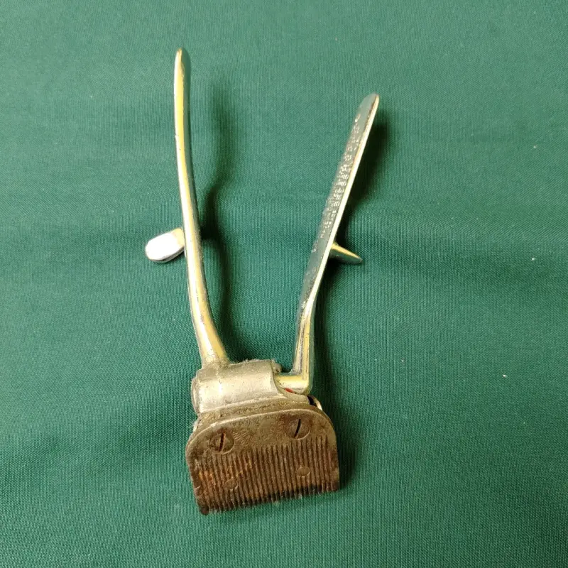 Máquina de corta pelo antiguo - 1