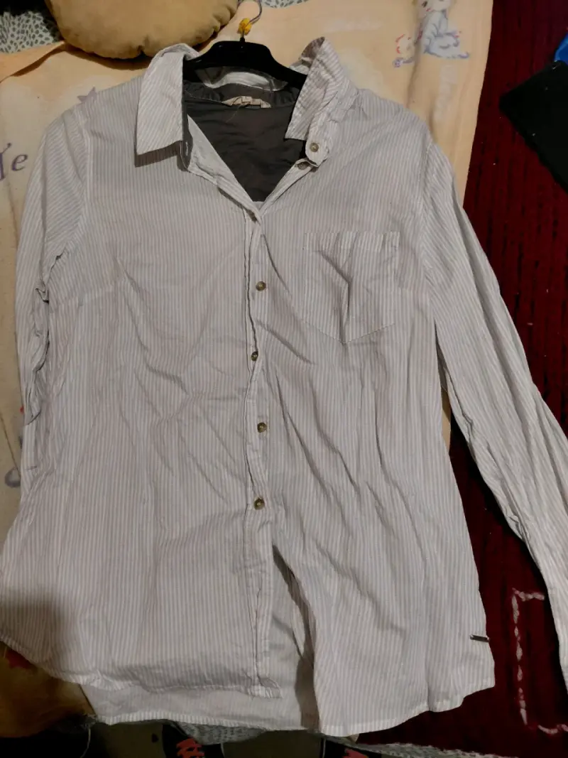 Camisa casual a rayas - 1