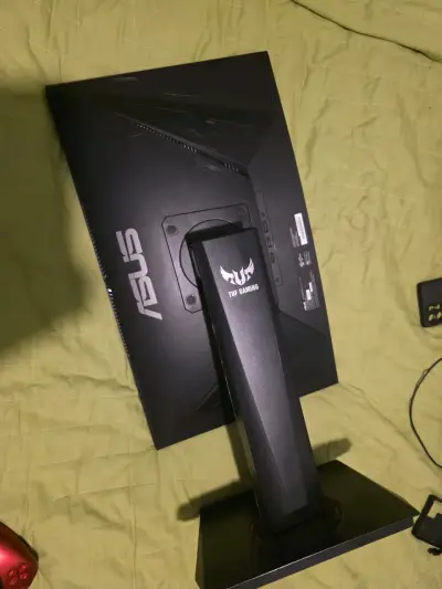 Monitor ASUS TUF Gaming VG24V - miniatura 3