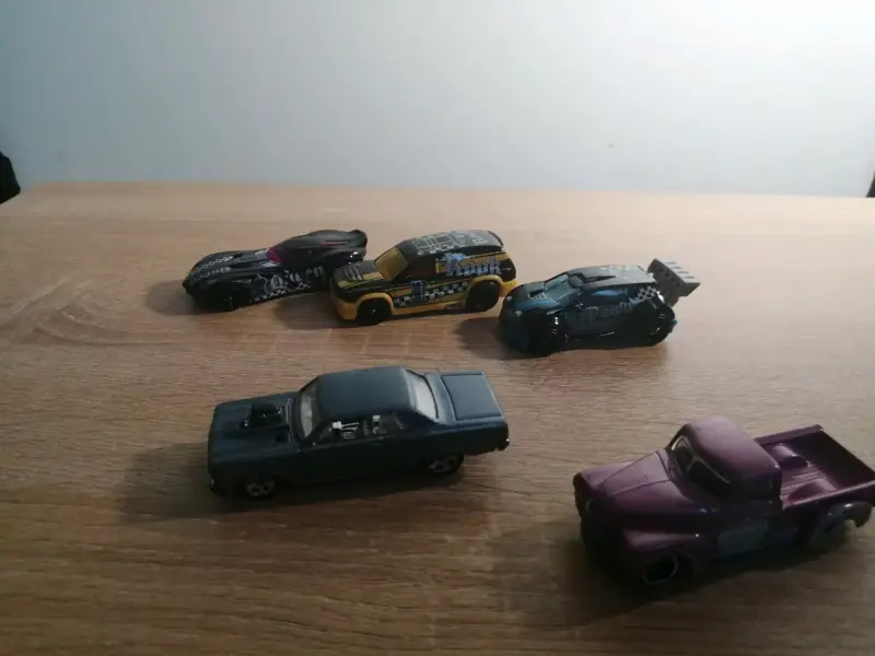 Autos Hot Wheels - 1