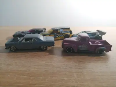 Autos Hot Wheels - miniatura 2