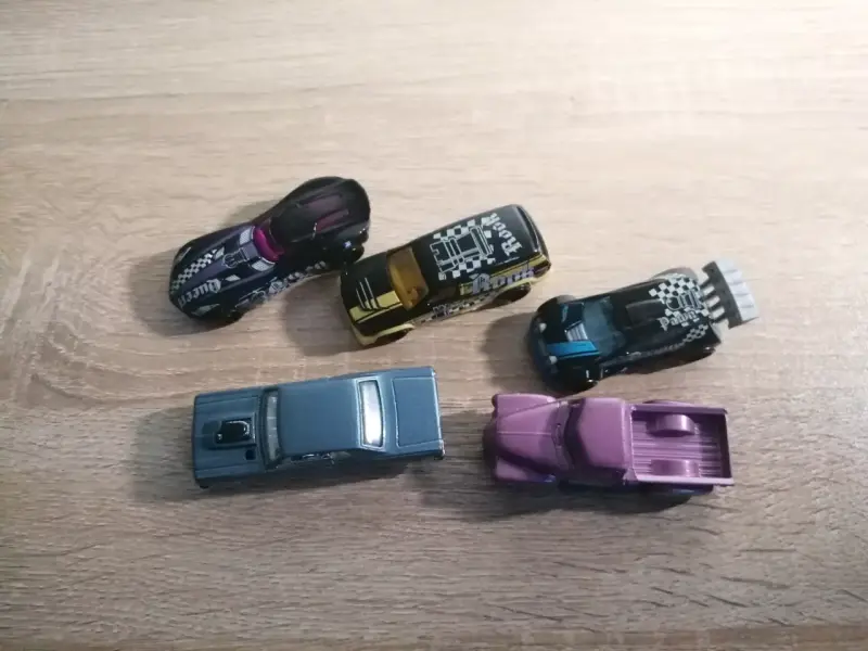 Autos Hot Wheels - 3