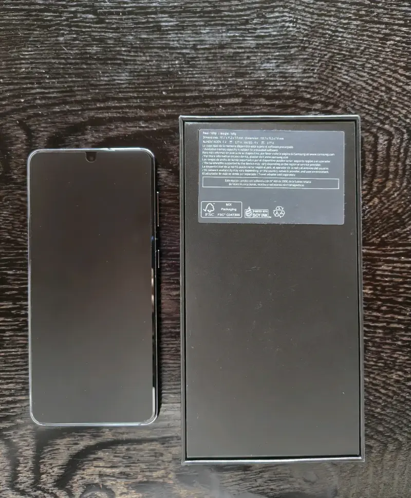 Samsung Galaxy S21 5G con caja - 4