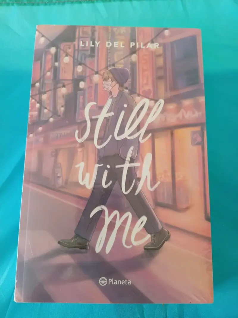 Libro 'Still With Me' de Lily Del Pilar - 2