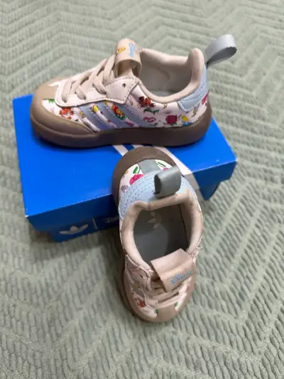 Zapatillas infantiles Disney estampadas - miniatura 1