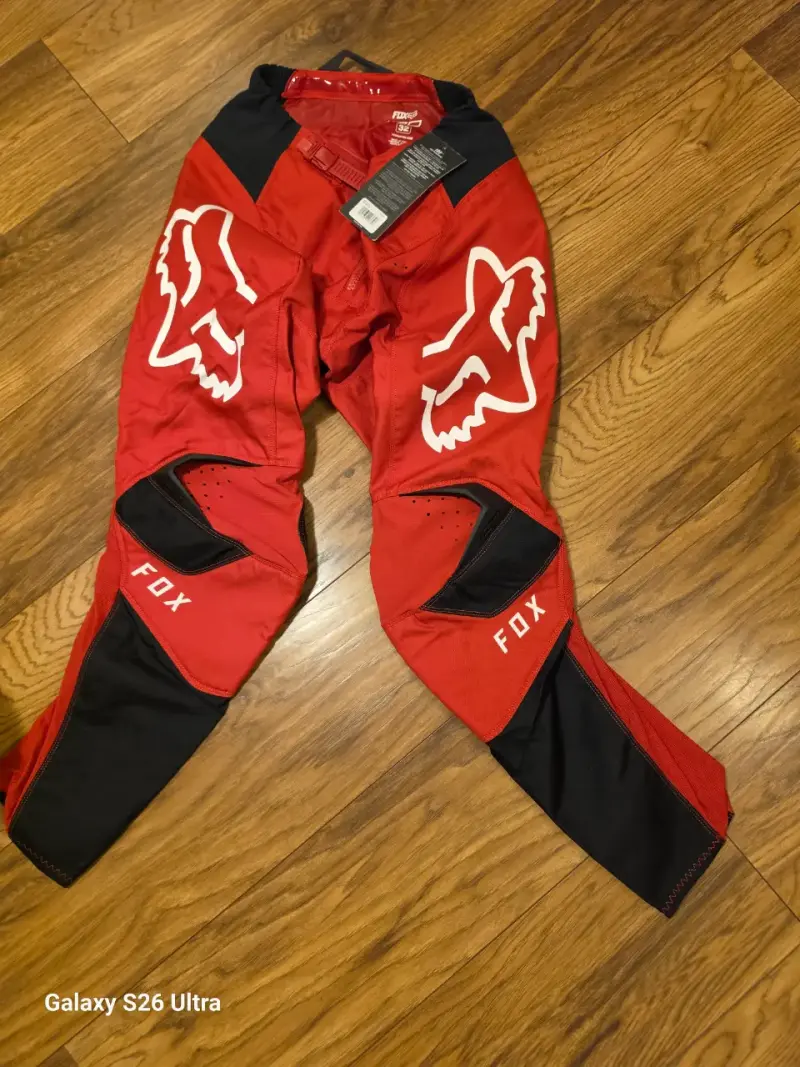 Pantalón FOX 32 rojo y negro - 2
