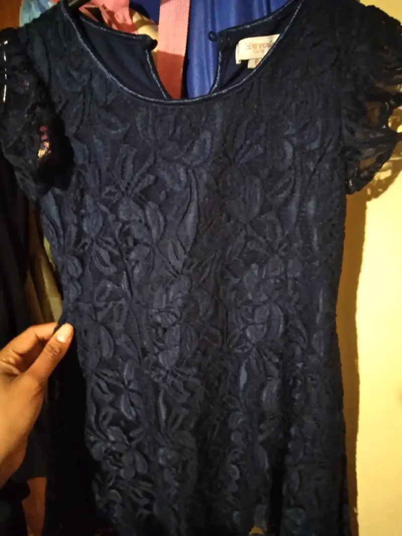 Vestido azul encaje elegante talla 6 - 4