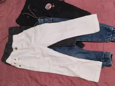 Pack de jeans y pantalones para niños talla 2 - miniatura 3