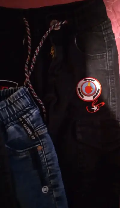 Pack de jeans y pantalones para niños talla 2 - miniatura 4