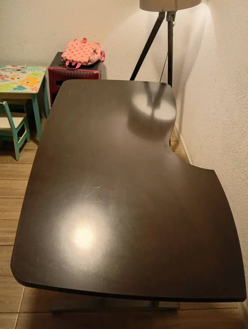 Escritorio moderno de madera - 2