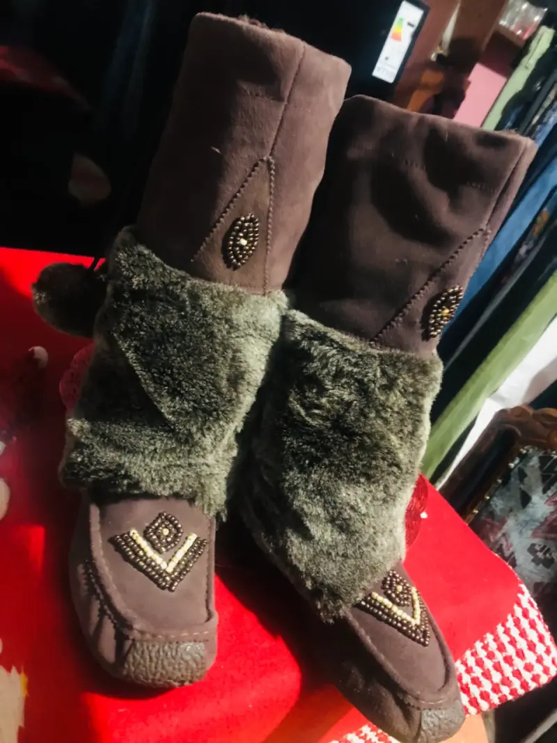 Botas de invierno marrón con pelaje - 2