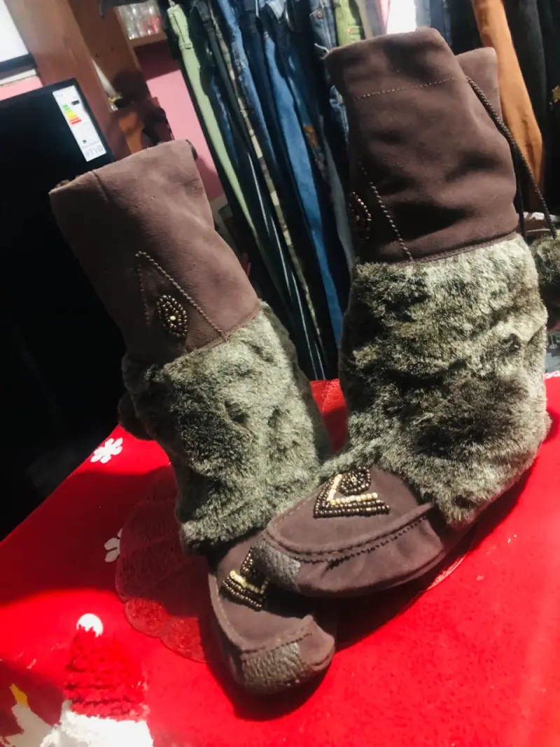 Botas de invierno marrón con pelaje - 3