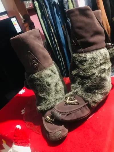 Botas de invierno marrón con pelaje - miniatura 3