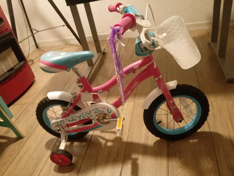 Bicicleta infantil rosa con canasto - 2
