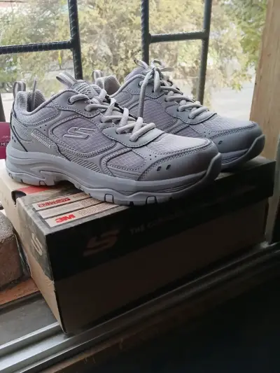 Zapatillas deportivas grises - miniatura 1