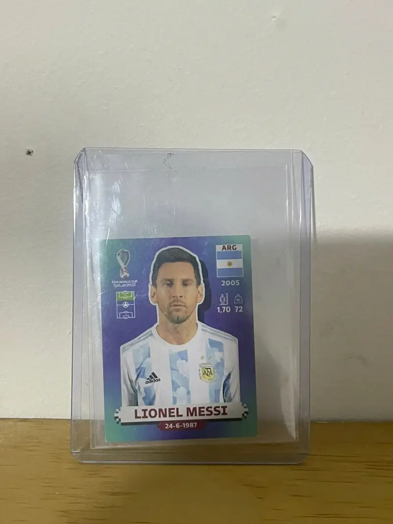 Figurita Lionel Messi en estuche