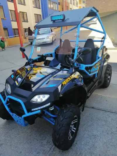Buggy UTV deportivo para aventuras - miniatura 3