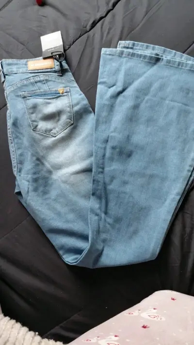 Jeans azules Menina - miniatura 2